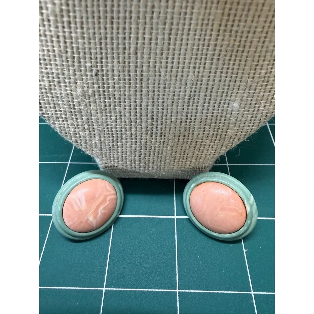 Vintage Pastel Chunky Bead Necklace Earring Set Peach Mint‎ Grey Marbled Resin